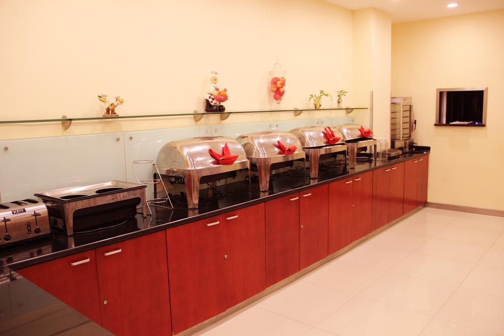 Hanting Express Shenyang Xizhong Street Bagian luar foto